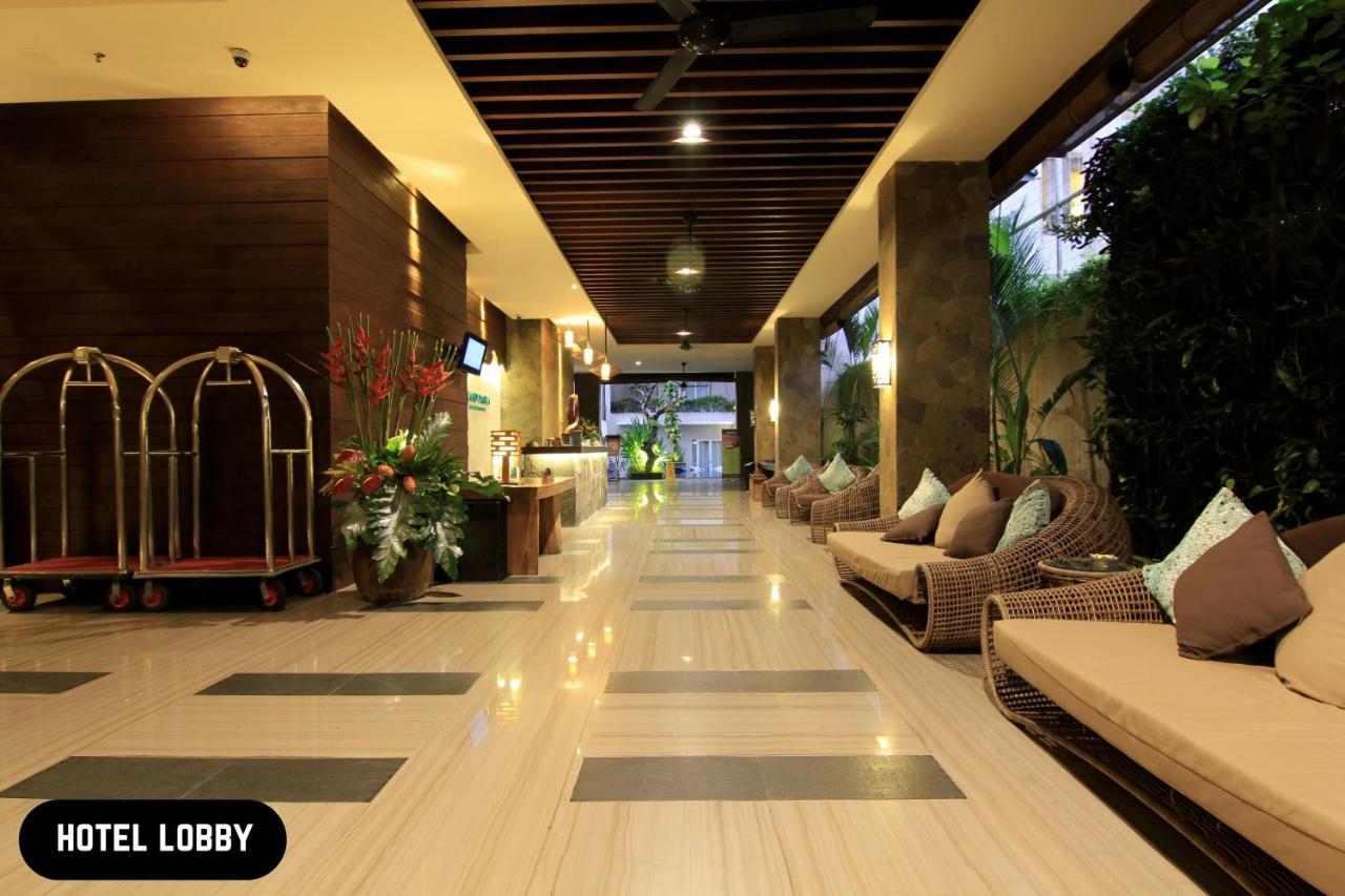 Grand Ixora Kuta Resort Kuta Lombok Exterior foto
